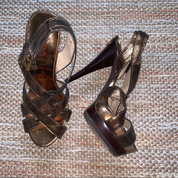 Micheal Kors Gold Platform High Heels - Picture 2 of 6